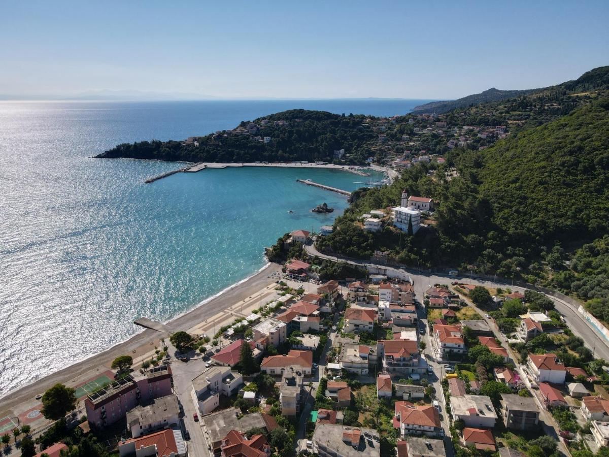 Valsamis Villa Apartments Poros  Exterior photo